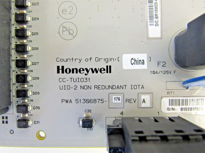 CC-TUIO31 Honeywell 51454220-176 وحدة الإدخال/الإخراج العالمية IOTA